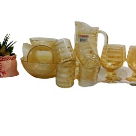 Set of glassware