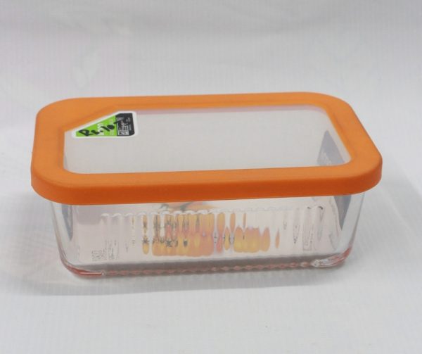 Limon glass food storage container.
