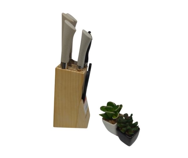 Kitchen knives