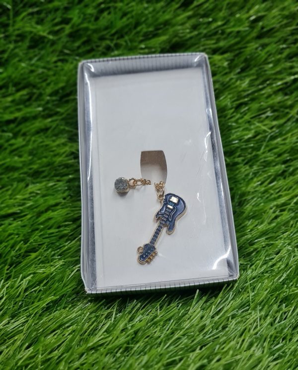 A decorative piece of jewelry
