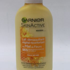 Garnier Comforting Plant-Based Cleansing Milk with Flower Honey