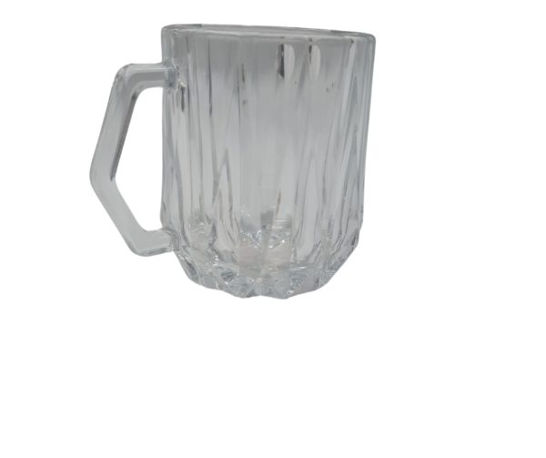 Crystal Swirl Cut Mug. 