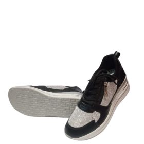 Women's Fashion Sneakers. 