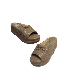 Women's wedge sandals.